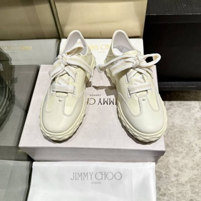 新款吉米周 Jimmy Choo ，独家发售，工厂p价p格 、原版大底休闲小白鞋，采用最新工艺设计，立体感强多种工艺融合一起，颠覆时尚，超级有型！搭配超美。原版