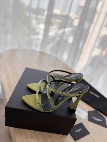 高版本出厂 SAINT LAUREN* 圣罗兰ysl 25ss 春夏全新走秀款满钻高跟鞋凉鞋唯有YSL最懂女人心，不接受反驳，超级无敌女人味神器，女人必备 z品