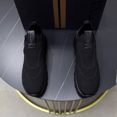 出厂价Pp： Zegna 杰尼亚 -高端品质 原单 飞织鞋系列 -鞋面：品牌高端羊绒飞织面、注塑品牌鸡眼 -内里：原版透气网布 -大底：原版Tpu发泡 成型大底