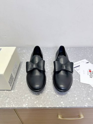 tokyo Bopper 小众潮牌 25Ss春夏新款蝴蝶结 乐福鞋 小皮鞋 真的的美死了！新款小众品牌，每一个颜色都很好看 经典的花朵设计，具有独特的设计 每一