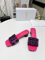 迪奥女士老花刺绣拖鞋 跟高 4.5cm 11色任选 码数35-42，出厂价 ，真皮底