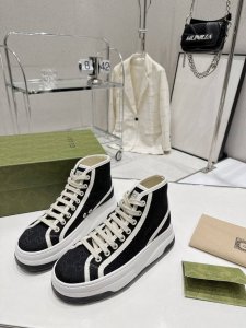 橙子出厂价p gucci 古驰 经典刺绣Gg高帮老花厚底帆布鞋 休闲鞋板鞋 情侣款 重工刺绣追求极致 增高上脚舒适 底轻 面料 特定双G刺绣印花条纹提花织法帆布