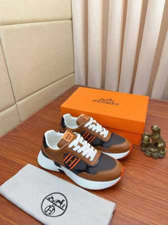 实价 Hermes 爱马仕 高端品质 原单鞋面：摔纹小牛皮、反绒小牛皮、鞋身车缝h图腾，大底：超轻tpu发泡 橡胶；双色成型大底，超高品控 做工精细：凸显 高端 - 点击图像关闭