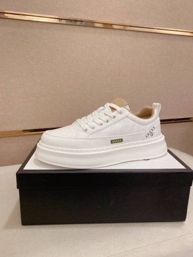 工厂p价 Gucci 古奇 顶级新款专柜同步发售 鞋面意大利进口牛皮 全进口真皮内里 完全1比1复刻 鞋底 原厂特供原版底 独家活动成型底超级舒适 原厂跟单货