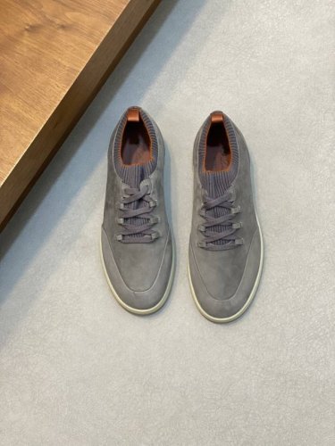 loro Piana 诺优翩雅 Lp 经典款休闲鞋，男士系带休闲鞋运动鞋，高品质轻便舒适面料，户外休闲均可，配色年轻又有活力，鞋面意大利进口鹿皮，搭配运动装或休