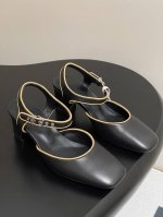 顶级品质 Hermes 爱马仕 H家25S春夏新款高跟玛丽珍鞋 包头后空凉鞋 山羊皮和Nappa皮革高跟玛丽珍鞋，搭配标志性“H”鞋扣和撞色滚边，打造精致柔美造