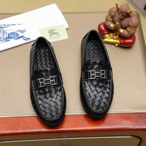 工厂p价 Burberry 巴宝莉 正品原单上等高端豆豆鞋 精湛工艺，此款面料采用印花牛皮头层皮内里 ，适合司机驾车出行原版防滑耐磨橡胶大底，百搭款式，值得拥有