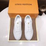 工厂P批 Louis Vuitton 原单 情侣款Lv路易威登 * 顶级版本 Lv经典潮鞋！选用进口原版牛皮 水染牛皮内里.原版耐磨橡胶大底！高品质精品！女款码