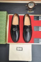 出厂价P 古奇 Gucci 高端牛里 新款Gucci* 顶级版本 古奇经典休闲皮鞋！选用进口原版牛皮面，内里头层舒适牛皮内里！原版耐磨橡胶大底！高品质精品！码数
