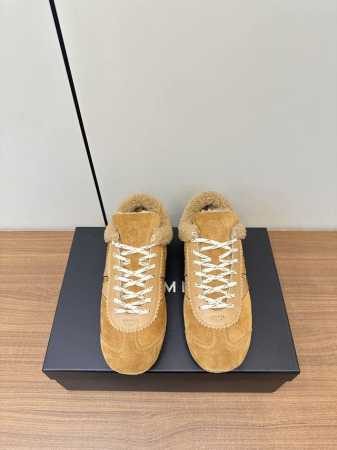 Dries Van Noten DVN 美拉德风德训鞋羊毛里 代购级Dries Van Noten DVN 马拉松复古德训鞋 2024春夏系列，设计师通过改造、 - 点击图像关闭