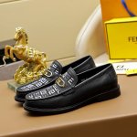 工厂p价 Fendi 最新男士正装皮鞋经典系列不容错过头层采用进口头层牛皮原单品质，皮质光滑细腻版型超赞，完美流线型轮廓皮内里，黑色可选！码数38-44 45.