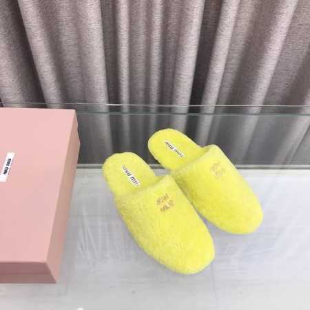miumiu 秋冬新款半包毛毛鞋 采用进口羊毛面料，羊皮内里，原版开模橡胶大底 码数：35～39 - 点击图像关闭