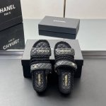 高版本 chanel 香奈儿小香风平底麻绳菱格罗马鞋 凉鞋 拖鞋 这一季麻绳结系列真的超美香奶奶家一贯的优雅名媛气质 高级感十足 上脚非常Nice 不管光脚穿或