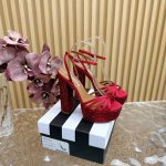 2024春夏新款 AQUAZZURA Zp 原版开模 新品防水台高跟凉鞋 采用原版定制真丝制成，原版开模施华洛奇水钻装饰扣，超闪 大底金色标志性菠萝微标赋予单品