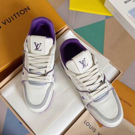顶级版本： Lv Tarine路易威登l家 驴牌 情侣款 休闲 运动鞋 滑板鞋 原版购入开发 做货 本款 Lv Trainer 运动鞋再现设计师 Virgil - 点击图像关闭