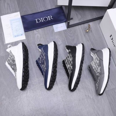 商品商标：Dior 迪奥 ] 商务休闲男鞋 正码码数: 38-44 45定做不退换 商品材料：精选牛皮拼接织布鞋面 皮内里 牛皮鞋垫 橡胶大底