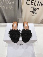 高版本出厂 独家新品 Alaia 阿莱亚25Ss 走秀款手工穿花平底拖鞋 最近超火的一款平底拖鞋 章小蕙同款 甜酷芭蕾风 人气超高的一款平底拖鞋，浪漫又迷人 舒