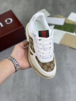 工厂价 实价 Gucci 古驰情侣款秋冬低邦走秀款休闲运动鞋，顶级版本！油边工艺一比一复刻。早春新款，打造属于完美的风格，又酷又飒 C位时髦穿搭 带复古加未来感