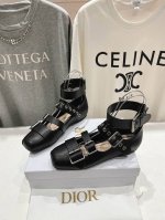 高版本出厂 DIOR*迪奥D家2025ss新款搭扣玛丽珍乐福鞋走秀款芭蕾舞鞋！顶级版本～超级仙女范的芭蕾舞鞋，鞋子蛮有看点，方头鞋头 ！颜值超高、个性又时尚、放