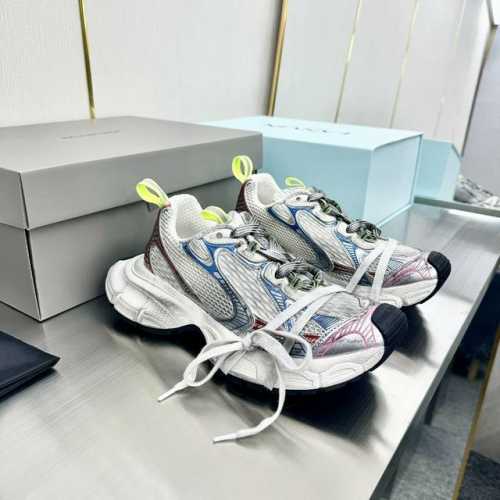 出厂价 24春夏BALENCIAGA巴黎世家老爹鞋最新款 复古休闲运动鞋系列推出探索时尚界对于原创与挪用的概念、以全新系列致敬传承与经典， 以标志性Balenc