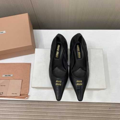 出厂价P P380 Miumiu 缪缪2025早春夏最新走秀爆款单鞋系 尖头高跟鞋 单鞋 鞋面:定制进口羊皮 内里:定制进口羊皮 垫脚:定制进口羊皮 大底:进口