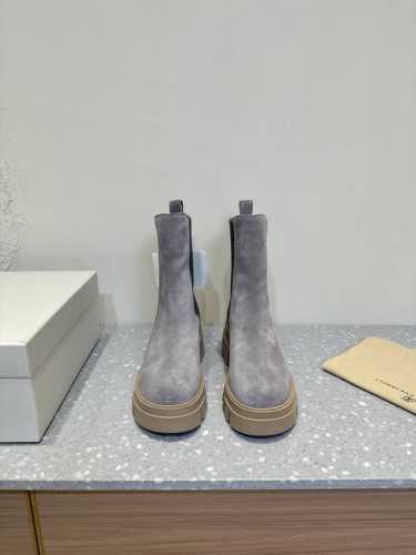 中靴 Brunello Cucineli ss24 new arrival 秋冬新款 弹力一脚蹬 中筒靴 上脚帅气舒适 秋冬一定要有一双Bc的战靴 BC家的品牌
