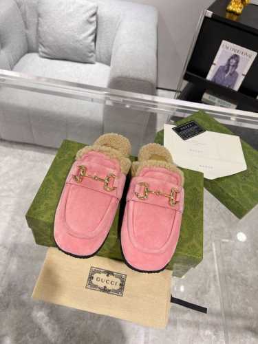 羊羔毛款Gucci 马衔扣穆勒鞋 顶级版 购买两双原版拆皮拆骨一比一还原，所有细节 材质 舒适度 全部跟原版一样了 复刻度98%。码数：35-41 41定做不退