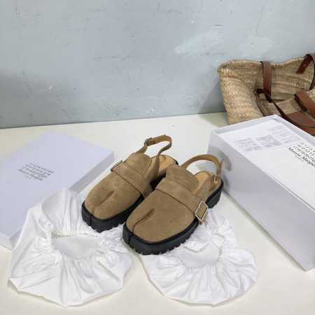 高品质出厂 ！小众潮牌MaisonMargiela马吉拉 MM6 出勃肯拖啦！25春意新款火爆来袭！轻便厚底凉鞋！太香了，靓丽多彩少女感扑面而来！不容错过的时尚 - 点击图像关闭