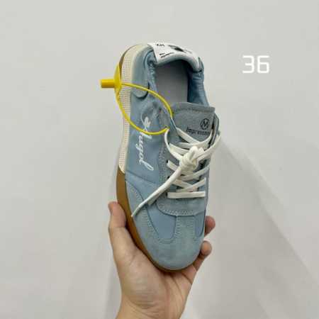 潮牌小白鞋 原价出厂 全新样品福利特价79 每张图都有码数，先到先得 发货都有仔细检查无质量问题不退换 - 点击图像关闭