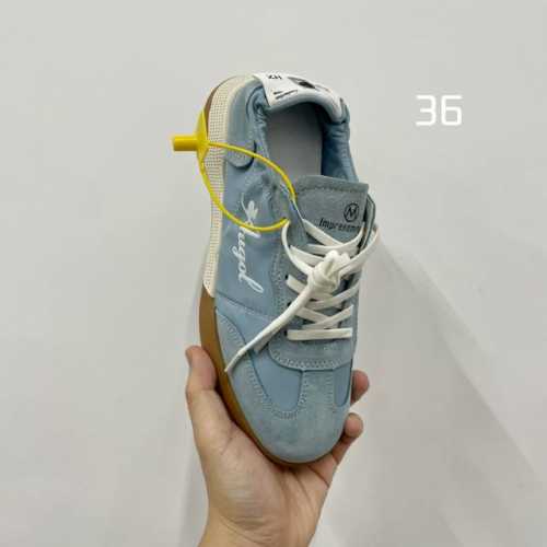 潮牌小白鞋 原价出厂 全新样品福利特价79 每张图都有码数，先到先得 发货都有仔细检查无质量问题不退换
