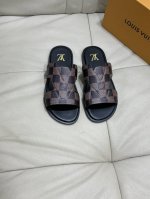 L家 Size:38-45 高端品质 Lv 原单男士春夏拖鞋专柜同步 鞋面意大利进口牛皮面料 标志图形高品质工艺 鞋底 原厂特供原版底 独家活动成型底超级舒适