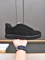 Armani 阿玛尼 时尚简洁男鞋 鞋面料采用进口磨砂牛皮压花+透气网羊里里。干净利落 时尚大方...防滑耐磨橡胶品牌大底 经典时尚百搭系列！品质看的见 码数3