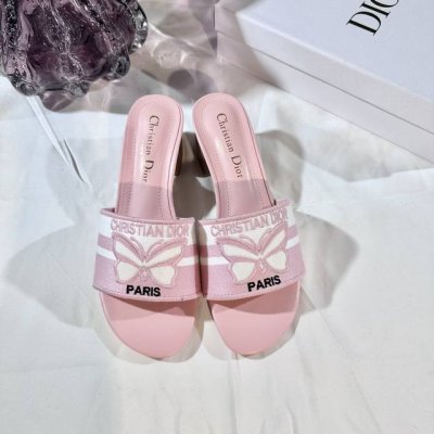橙子出厂价p dior 迪奥春夏新款 立体蝴蝶 粗跟拖鞋 一字拖 凉拖 跟高 4.5Cm 码数 35-42