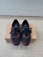 Miu Miu 25Ss 春夏新款走秀Miumiu 玛丽珍款德训 休闲鞋 秀场工艺来自Miu Miu系列的细节特写 新季的潮流要素一 与此刻挚爱的概念，多元对撞