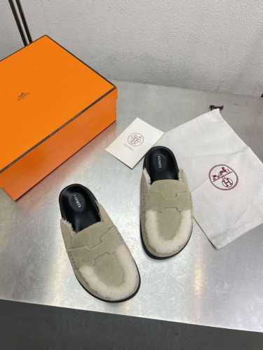 毛条卷毛里拖鞋 高定版 Hermes 大头毛拖 驼色 H这款彩虹毛毛拖 棉花糖一样柔软 上脚显白 很容易戳中审美的可冲款 原版1:1开模 毛面6色 羊毛鞋面垫脚
