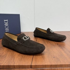 Dior 迪奥 Dior Odeon便鞋 粒面牛皮 绒面牛皮 荔枝纹牛皮多重风格可选！延续经典豆豆鞋设计风格，皮革与扣带的经典搭配，紧致皮革制作，彰显优雅气质！