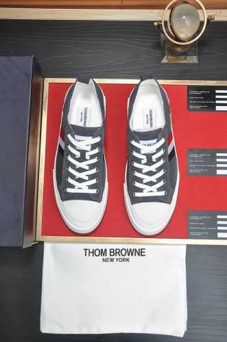 THOM BROWNE 汤姆.布朗 TB官网同款原单爆款运动鞋 头层牛皮加透气布料1：1原板 羊皮内里鞋身配件一比一开模 专柜品质 亲们你还为穿着搭配鞋发愁那这