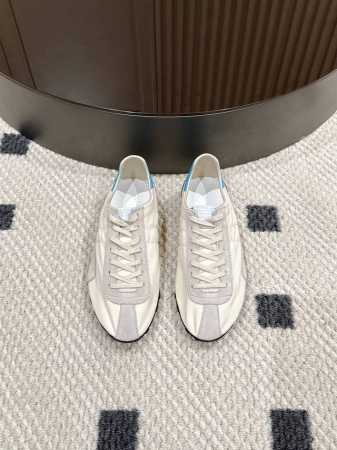 厂价P：310 码数35-40 Maison Margiela 2025春夏系列新款上架，新款 Sprinters运动鞋轮廓采用做旧感尼龙与复古处理麂皮制成，灵 - 点击图像关闭