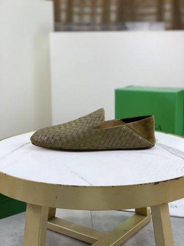 工厂p价p 顶级品质 真皮大底系列 Bottega Veneta官网同步最新款 顶级版市场最高版本的Bv商务皮鞋， 接受材质对比 鞋型对比 工艺对比 实用又有质