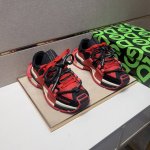 出厂价pp Dg～ 情侣装休闲鞋，2025Z柜同步发售 码数:35-44# 1个颜色鞋面选用多材质拼接网布内里，舒适透气，鞋底：原版舒适耐磨大底，实物拍摄实物更