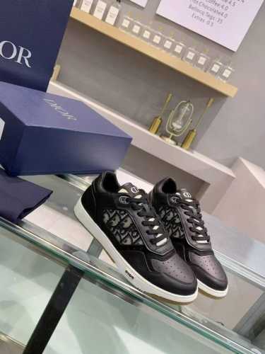 橙子出厂价p 男码+10 dior 迪奥 B27系列 运动鞋 滑板鞋 休闲鞋 情侣款 低帮# 这款运动鞋是该系列新品 延续经典款式 Cd Icon 造型的鞋带孔