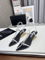 高品质出厂 水晶跟小众潮牌网红款 Jil Sander 吉尔 桑达早春凉鞋系列！春夏最新爆款时髦水晶跟坡跟尖头带子凉鞋 这款真的绝了 时髦到飞起 想不到有任何理