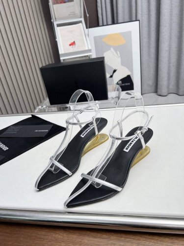 高品质出厂 水晶跟小众潮牌网红款 Jil Sander 吉尔 桑达早春凉鞋系列！春夏最新爆款时髦水晶跟坡跟尖头带子凉鞋 这款真的绝了 时髦到飞起 想不到有任何理