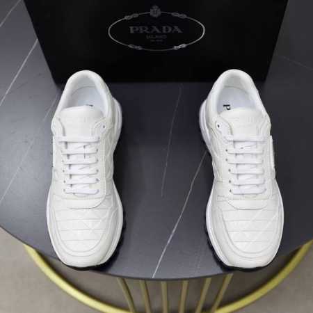 品牌：普拉达prada 标准码：38-44 45订做 等级：官网同款 材料：原版材料拼接 舒适透气内里 轻便耐磨运动大底 款式类别：男士时尚休闲鞋 跑步 运动鞋 - 点击图像关闭