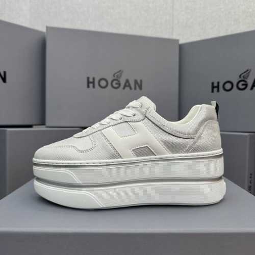 hogan 双杠系列 展现盐甜少女感，穿搭双杠鞋，展露自信魅力 欧美明星的超级爆款，太多明星穿了！ 自诞生以来，其优雅而不拘谨.. 前卫而时髦的设计风格， 深受