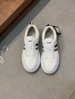 实价 顶级原单货，Boss男士休闲鞋 本款面料选用头层磨砂牛皮搭配飞织网面，飞织领口设计，柔软牛皮内里，超轻Ip大底，精致的做工细节，脚感舒适 码数：38-44