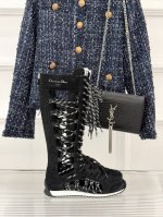 厂价 Dior 迪奥25Ss时髦涂鸦素描 德训镂空靴 D家运动鞋彰显醒目而时尚的风范。 鞋面3D打印设计风格搭配超级时尚， 细节也增添一丝优雅气质。 轻盈的双色