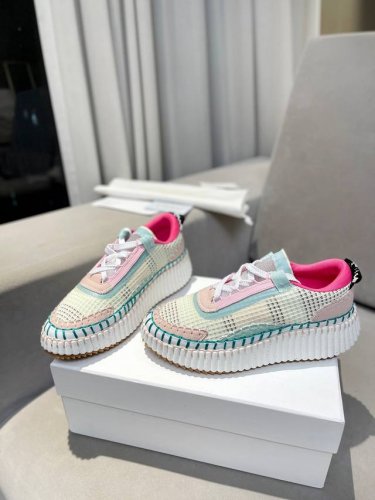 2024春夏chloe 克洛伊nama Sneaker彩虹系列运动鞋、容祖儿和孙怡宋茜明星同款、原材料是可再生物料制作、全手工缝马克线、肉眼可见皆是手工制造、环