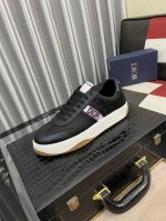 出厂价pp -Dior 迪奥 低帮B02休闲运动鞋 采用牛皮制造 舒适透气~橡胶鞋底 提升格调 时尚百搭 可为各式造型增光添彩 塑造独具动感活力与摩登气息的精致