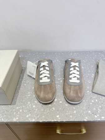 brunello Cucinelli 情侣款 25Ss早春新款 系带系列 休闲 半拖 极简主义风格，纯手工串联珠链配饰！复古又高级！简约又大气， 属于非常耐看的 - 点击图像关闭